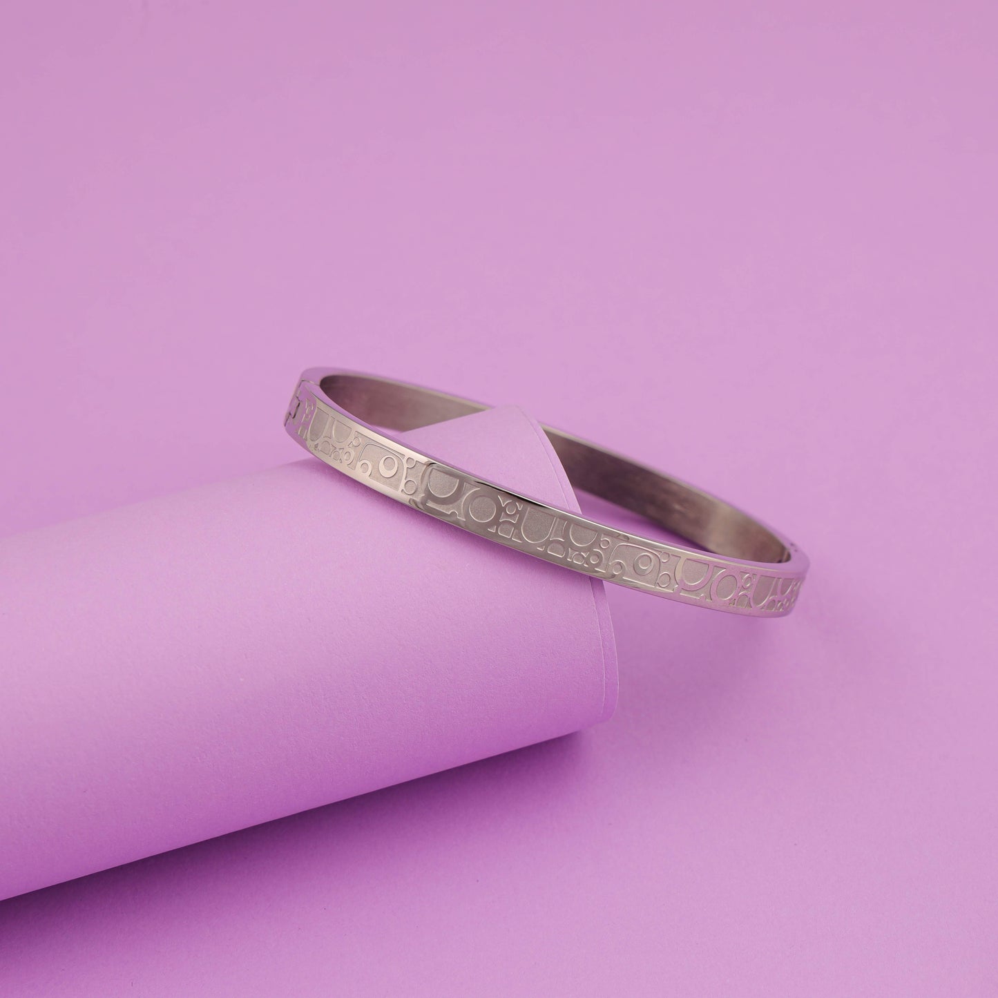 Elegant Silver Engraved Bangle