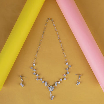Sparkling Silver Crystal Necklace Set