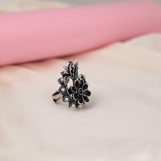 Antique Silver Floral Adjustable Ring